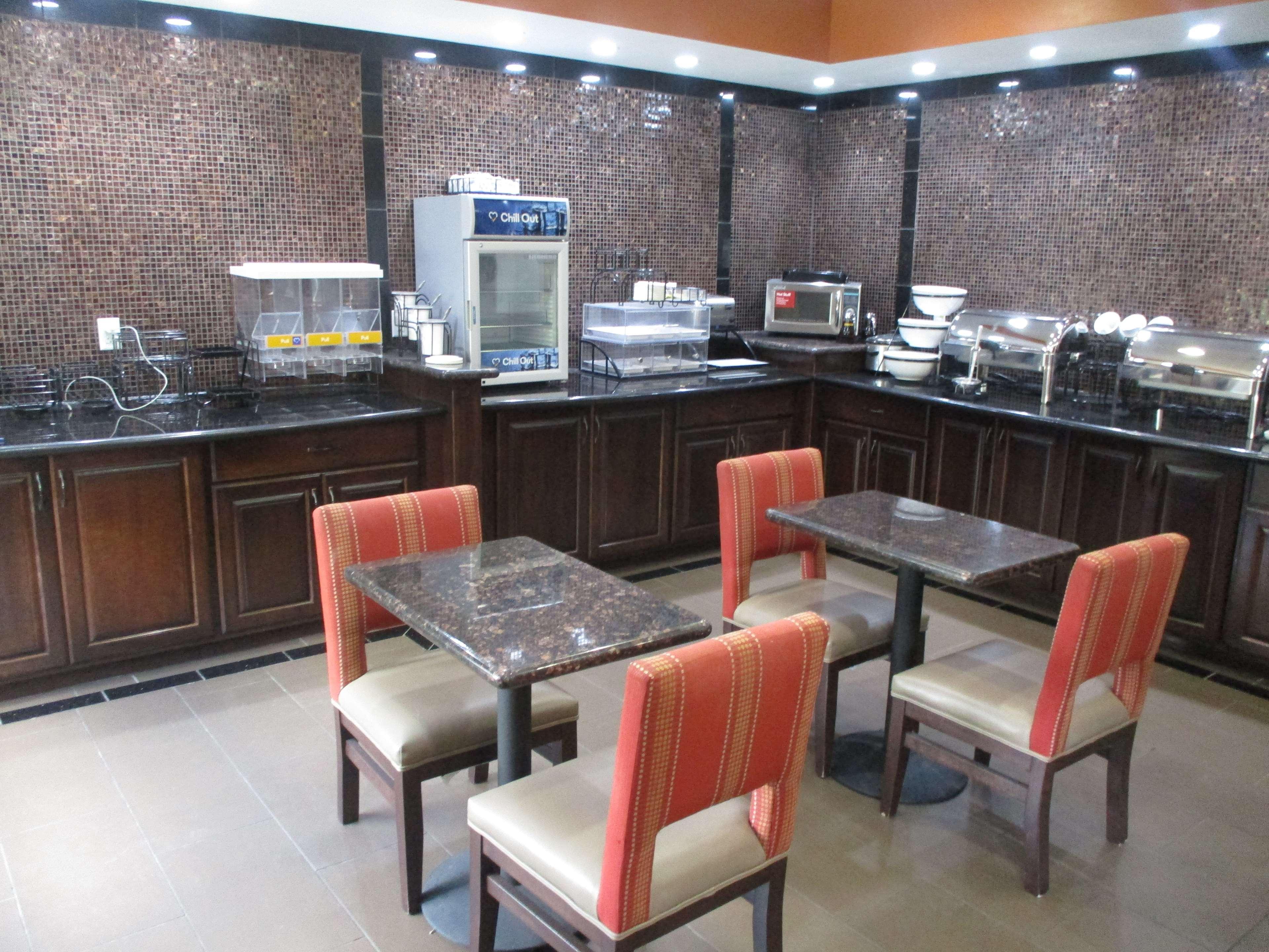 Best Western Emporia Inn Ngoại thất bức ảnh